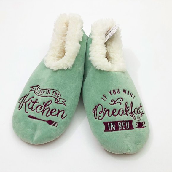 Snoozies Women's Slippers  If You Want Breakfast in Bed Sleep in Kitchen Med 7/8 - Picture 2 of 7